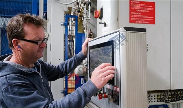 怎么做透水磚機的日常維護保養(yǎng)？